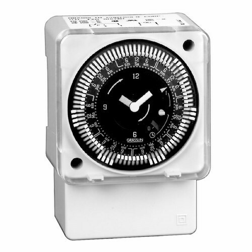 The 7D SURFC/DINRAIL MNT BAT BU 120V MNL OR 7-Day timer modules are designed to be mounted inside a control panel and can accommodate surface/DIN Rail mounting. The time switches are light-duty commercial switches ideal for 120 VAC single phase applications, such as lighting control, HVACR, pumps, motors, fan controls, access controls, OEM applications, agricultural facilities, and general purpose electrical circuits.