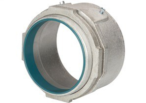 5" Malleable Iron Set Screw Connector with Insulated Throat.