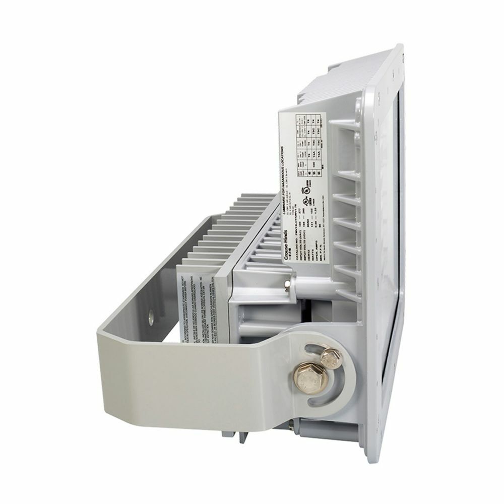 Eaton Crouse-Hinds series Champ FMVA LED floodlight, Cool white, Dimmable driver, 3/4" entry, 175W equiv, Heat and impact resistant glass lens, 7000 lumens, 132 lm/W, Die cast alum, Yoke mount, 100-277 Vac, 108-250 Vdc, 58W, 7x6 optics