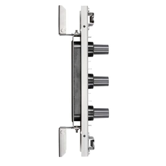 200 Amp, 15/25kV, Deadbreak Elbow, 3 Point Junction. Bails are required but not included, order separately.   Center to Center spacing equals 4 inches.