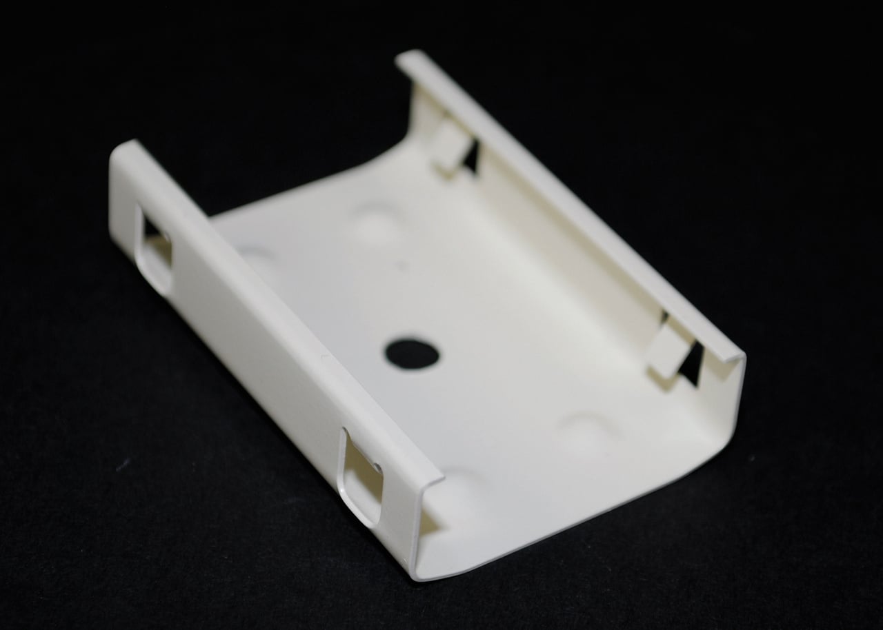 Supporting Clip Fitting, Ivory, 2000 Series