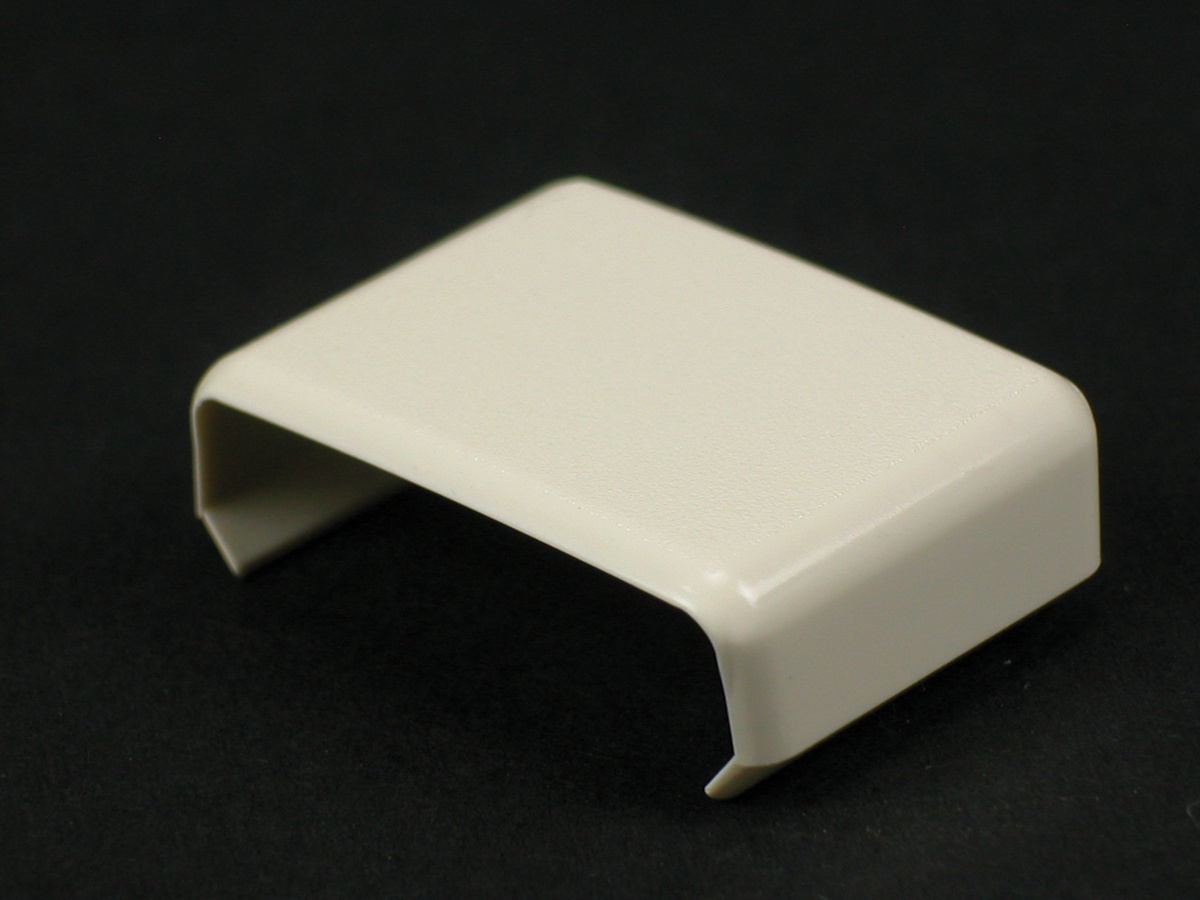1 In Raceway Cover Clip Fitting