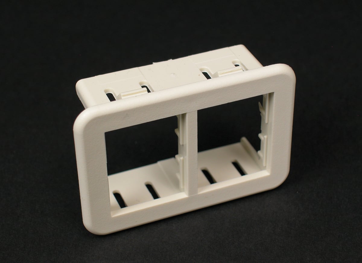 ORTRONICS ADAPTER BEZEL TJ-WHITE