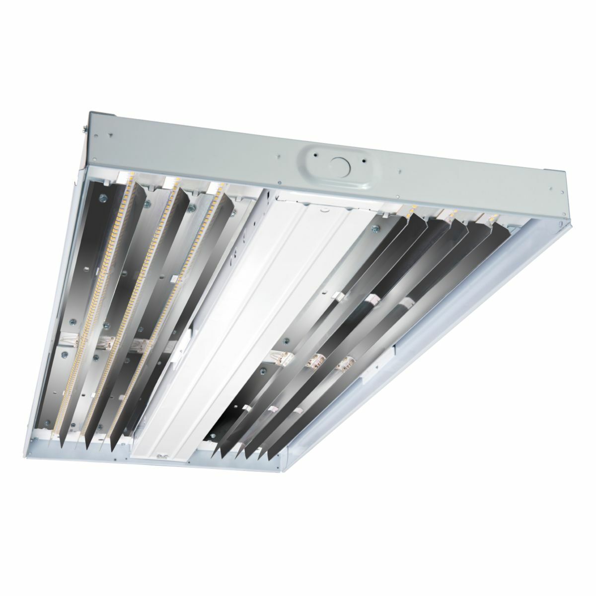 Wide distribution, 24,000 Lumens, UNV, 4000K, 0-10V