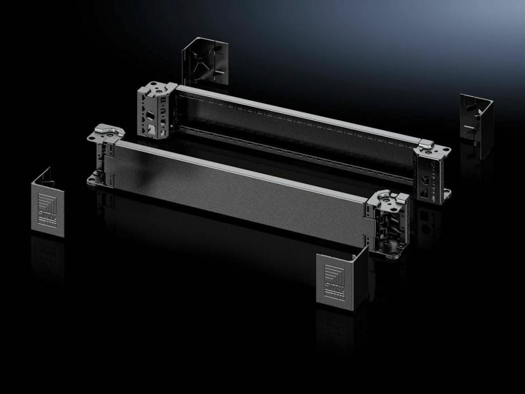 AX Base/plinth corner pieces with panels (Pack of 2)
