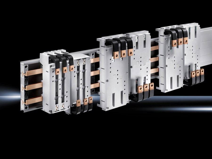 SV Circuit-breaker component adaptor, 630 A, 690 V, 3-pole, cable outlet bottom, with connection straps