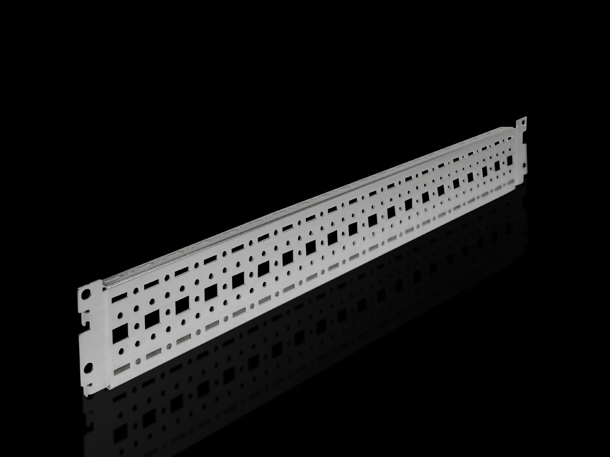 TS TS punched section with mounting flange, 17 x 73 mm, for outer mounting level: W/D: 600 mm, L: 540 mm