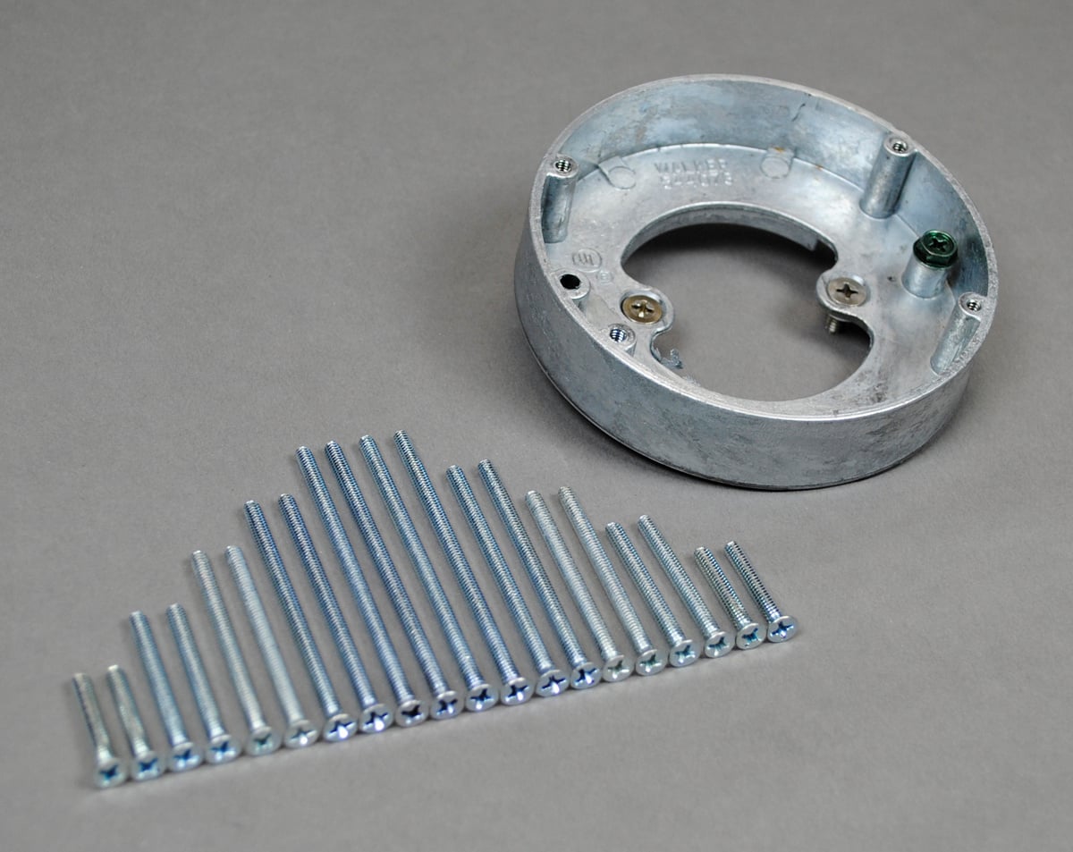 ST ATTACHING RING 7/8-3 1/8IN ADJ