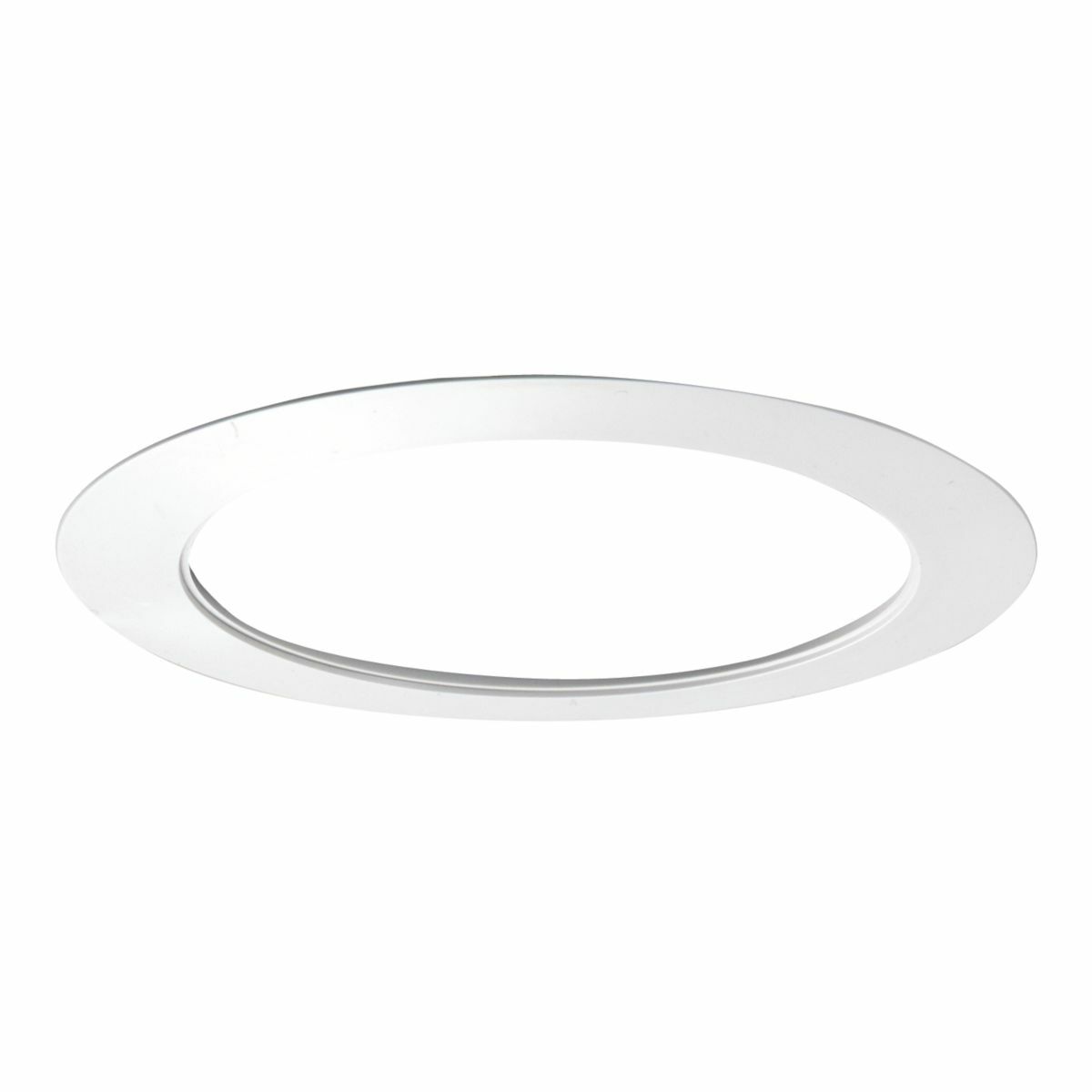 Oversized white metal trim ring. May be used behind Halo ML7 LED and All-Pro RL7 LED trim rings.
