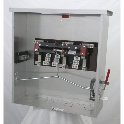 200 Amp 240 Volt AC Three-Phase Triple-Pole Double-Throw Grade-Level UL Listed