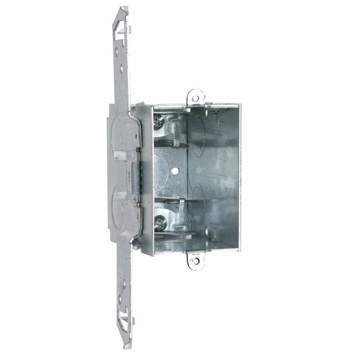 3-1/2 In. Dp. Sw. Bx. - Gangable w/AC/MC/Flex Clamps, TS Brkt, 1/2In.Setback