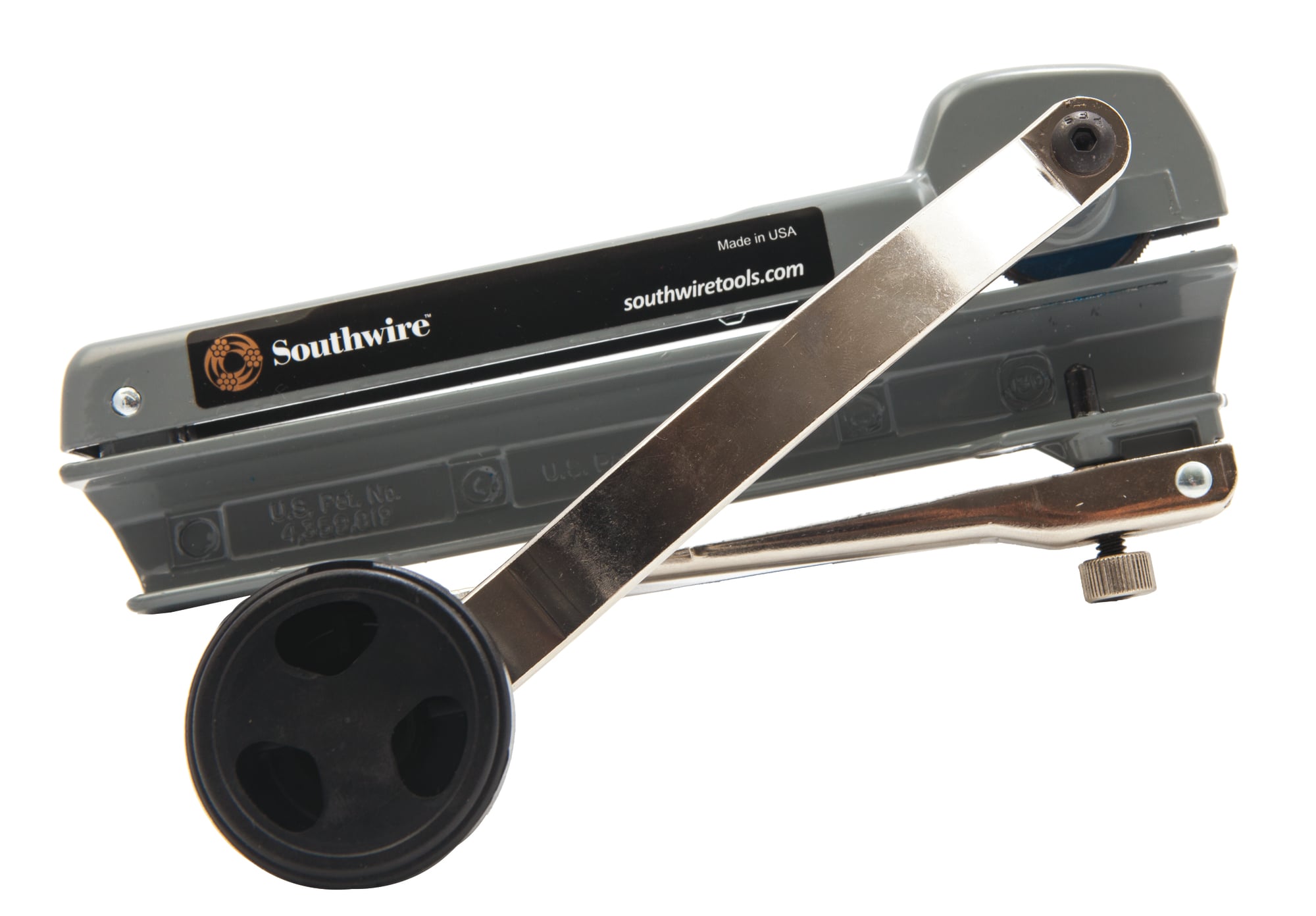 Quickly splits the armored jacket on #10, 12, and 14 armored cables and 3/8" flexible conduit. Easily handles all common BX, MC and Flex cables. Securely holds cables in place and releases quickly.