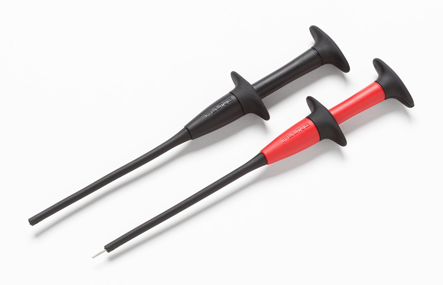The Terminal Block Probe features a retractable probe tip that provides safe and secure connections to clamp and screw type terminal blocks