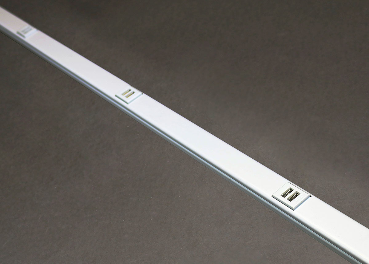 USB PLUGMOLD 3FT SS 3 USB MODULES