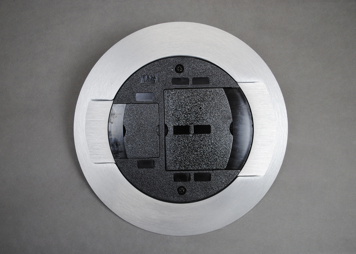 Kit comes complete with adapter ring to secure into the boxes, Wiremold CM Series open system adapters (unloaded), Ortronics Series II, and TracJack adapters. Modular jacks and A/V connectors sold separately. Aluminum