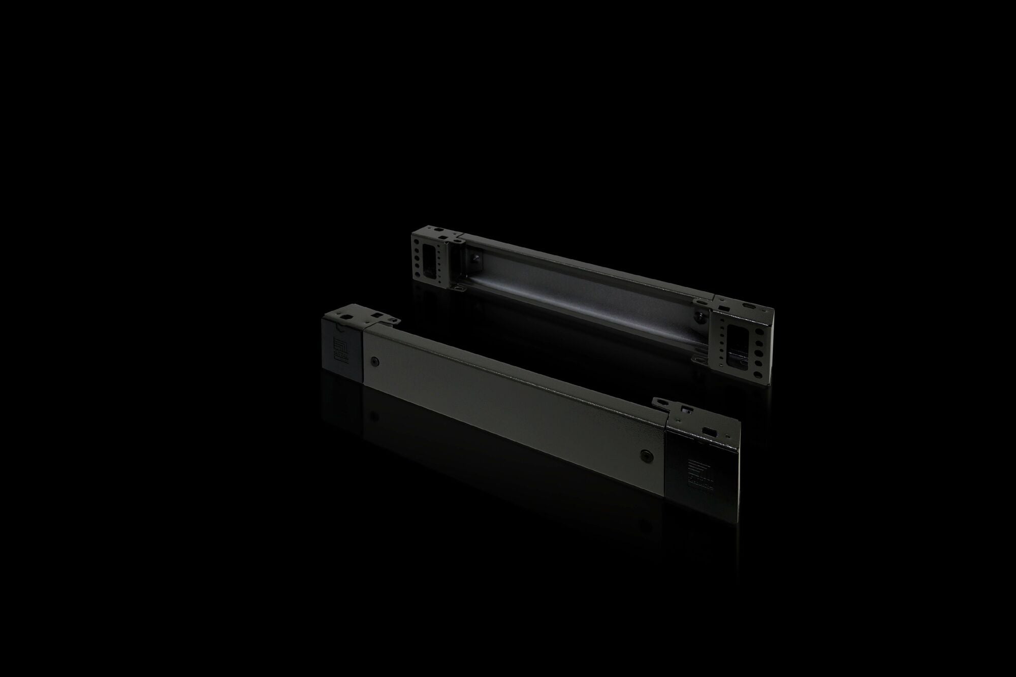 TS Base/plinth component, rear, H: 100 mm, for W: 600 mm, RAL 7022, carbon steel