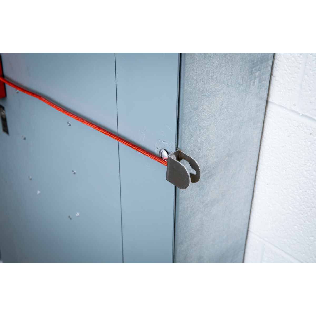 151633 Panel Lockout, 0.19 in Dia x 3.2 ft L Steel Cable, 4 Padlo