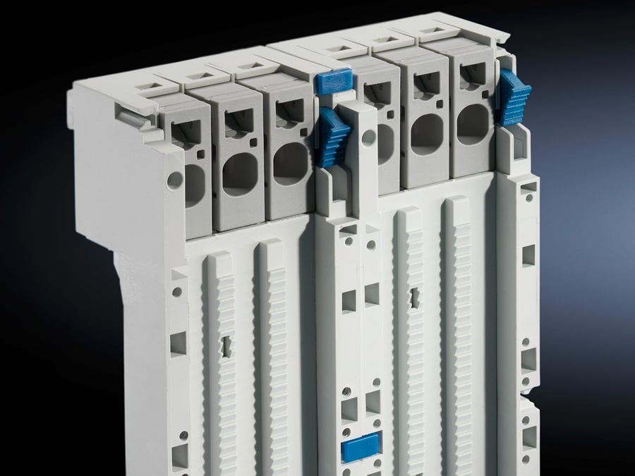 Connection pin, for OM adaptor/support