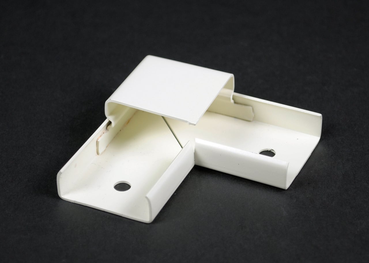 Stl Flat Elbow 2000 White