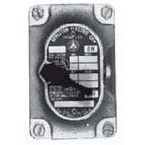 1-Gang Front Switch Cover; 120 - 277 Volt AC, 20/30 Amp, 1-Pole, For EFS Non-Sealed Tumbler Switch