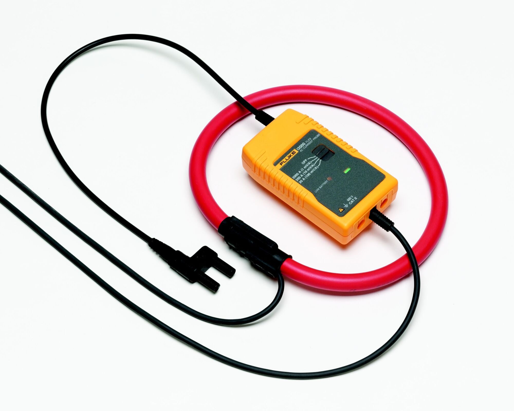 Fluke Current Clamps are the ideal tools to extend the current ranges of Multimeters. Is a single range 200A ac current clamp with current output via safety shrouded banana plugs. Is compatible with most Fluke multimeters or any other current measurement device that accepts shrouded banana plugs.