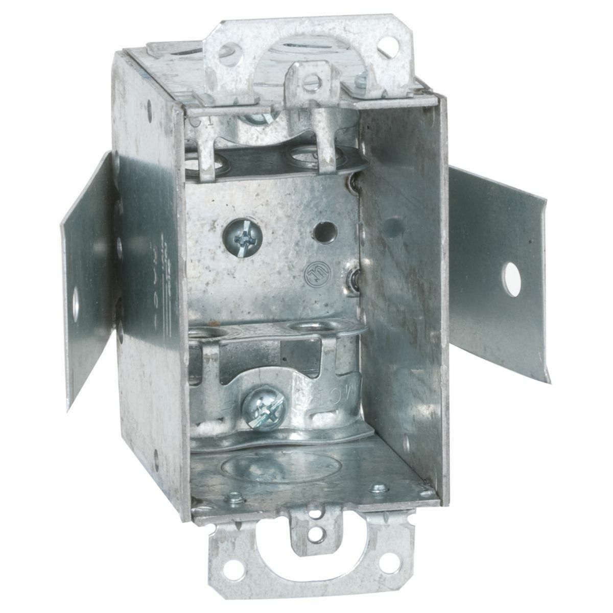 2-1/2 In. Dp. Sw. Bx. Gangable w/AC/MC/Flex Clamps, Plaster Ears,OldWork, 3/4 In. Sheet Rock Max.