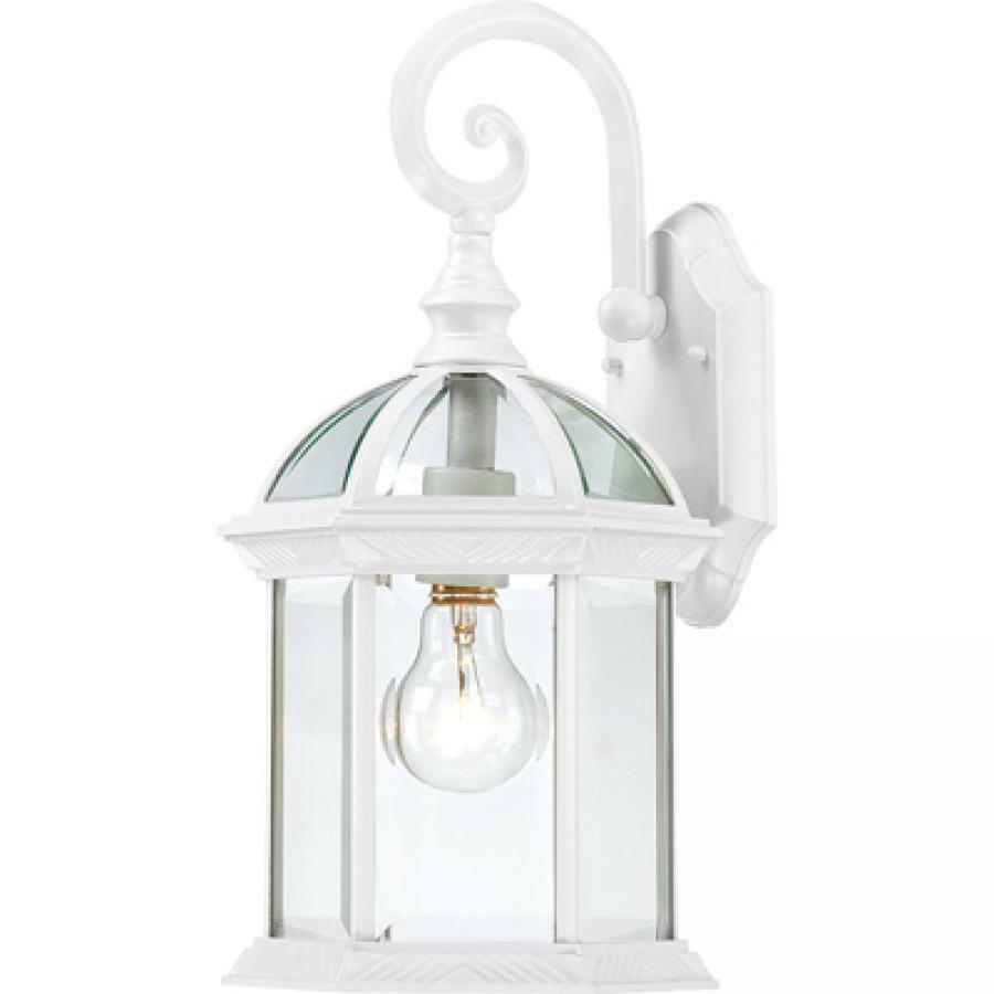 Boxwood - 1 Light - 15" Outdoor Wall with Clear Seed Glass