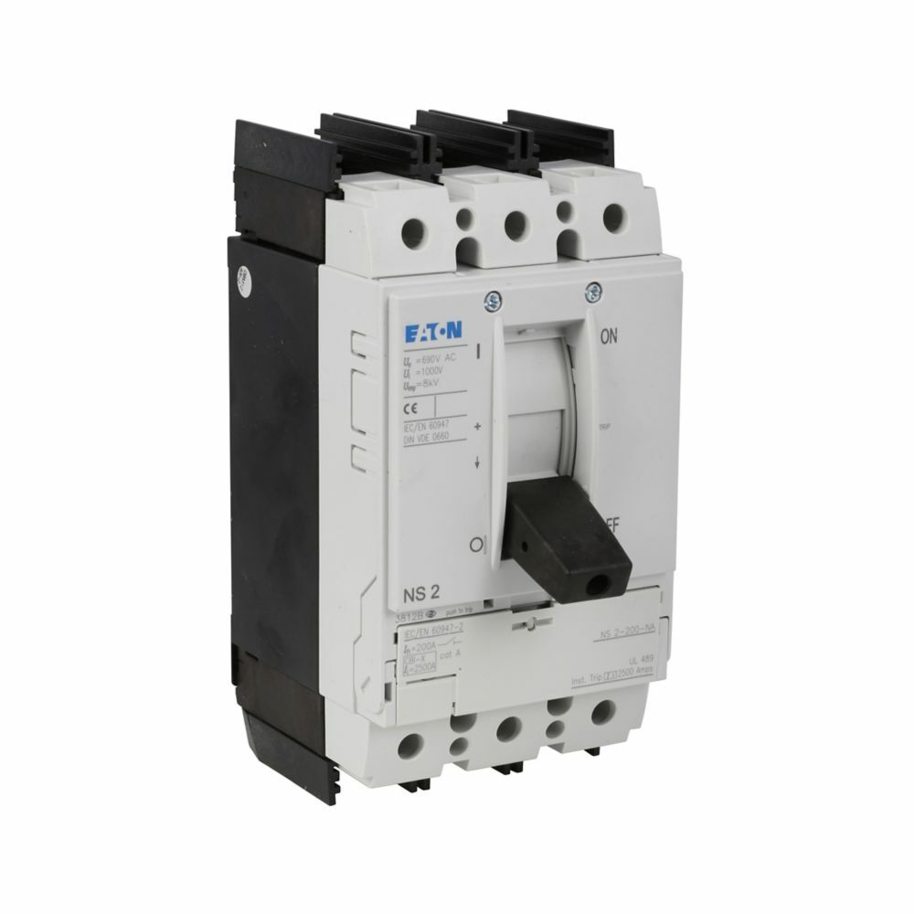 UL/CSA/IEC MOLDED CASE SW 200A 3P BT