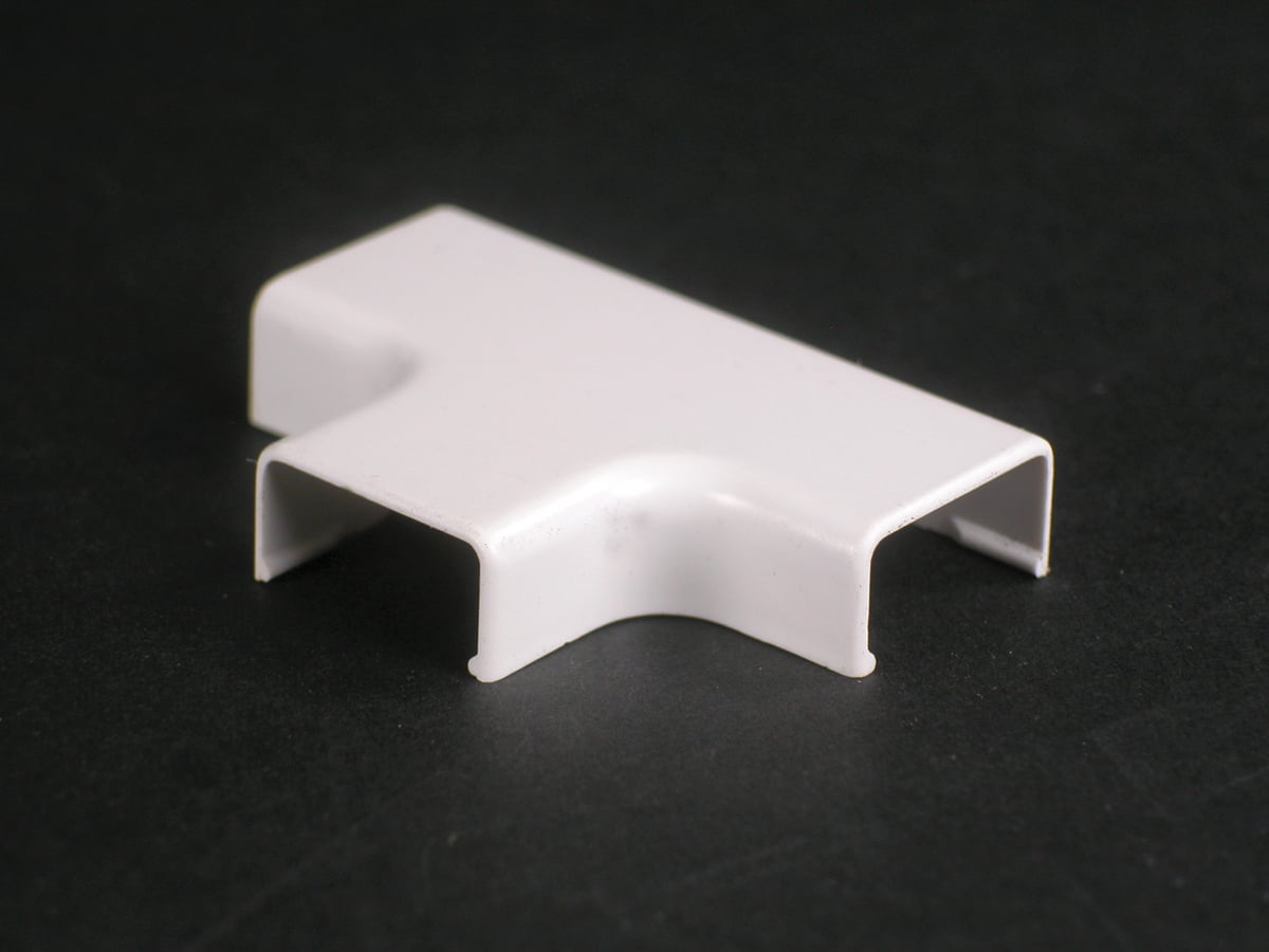  2700 Series Non-Metallic Tee Fitting; White