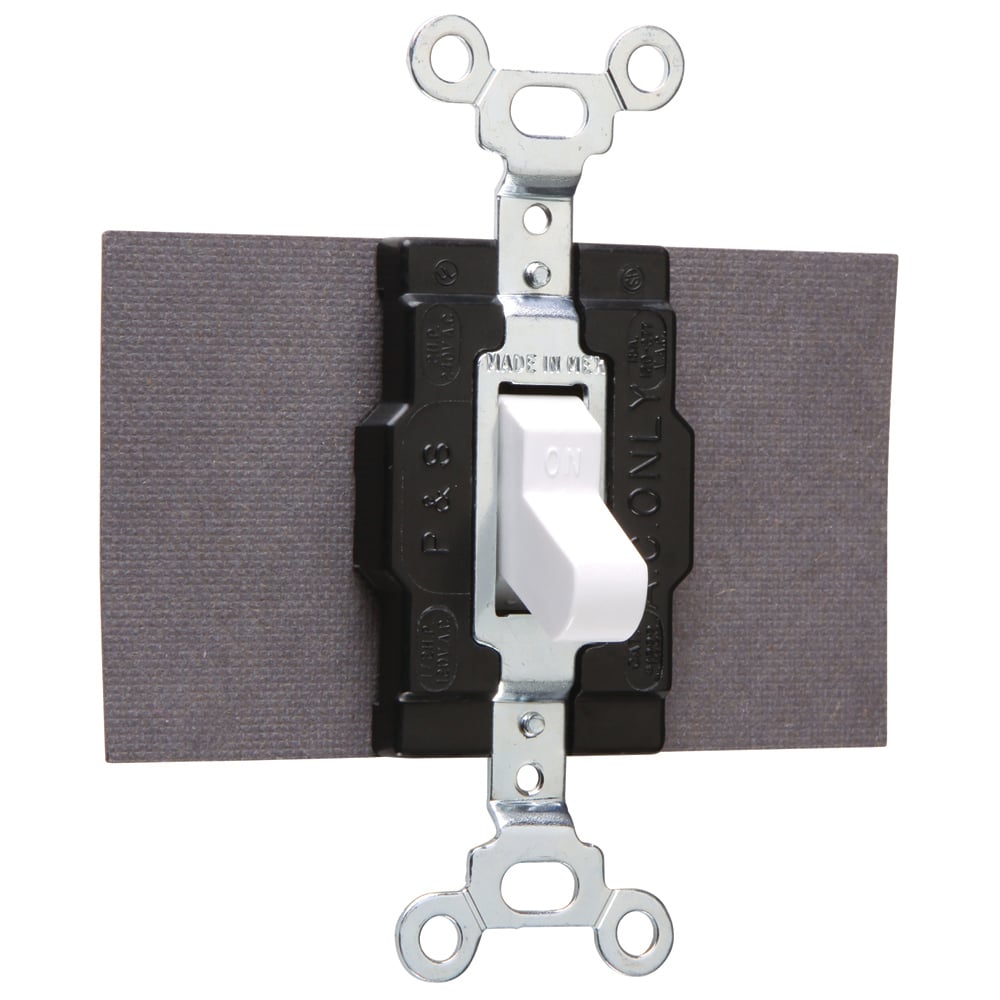 Double Pole, Double Throw Switch, 15 amps, 120/277 volts, White.