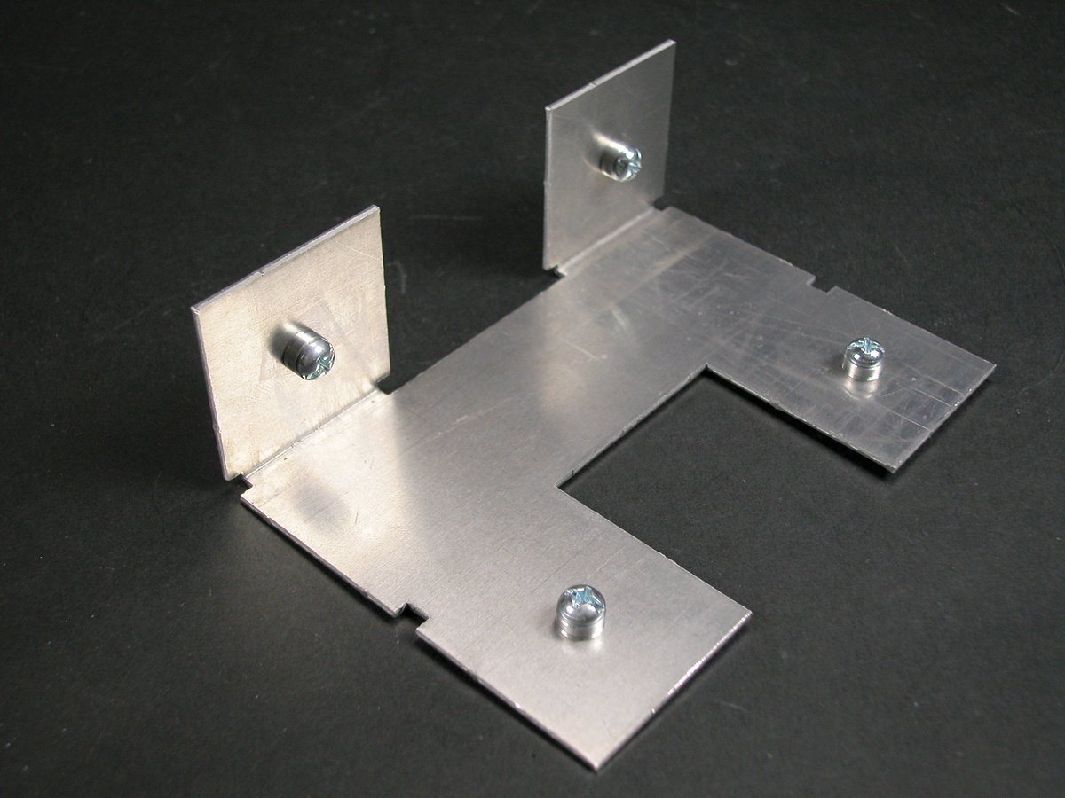 Internal Corner Coupling; Aluminum, To Connects Two Raceway Sections To Form An Internal 90 Degree Turn In A Raceway Run