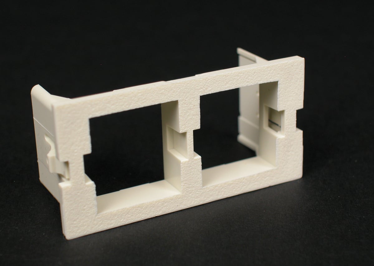 Communication Module Adapter Insert, 2A Systemix/Avaya Unloaded, Series: CM Series, Snap-In Mounting, 2 Gangs, Black