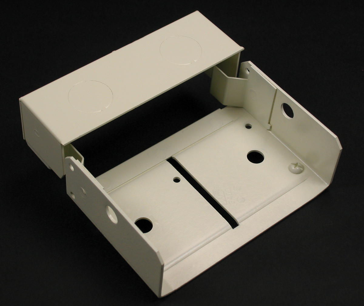  Internal Corner Coupling; Steel