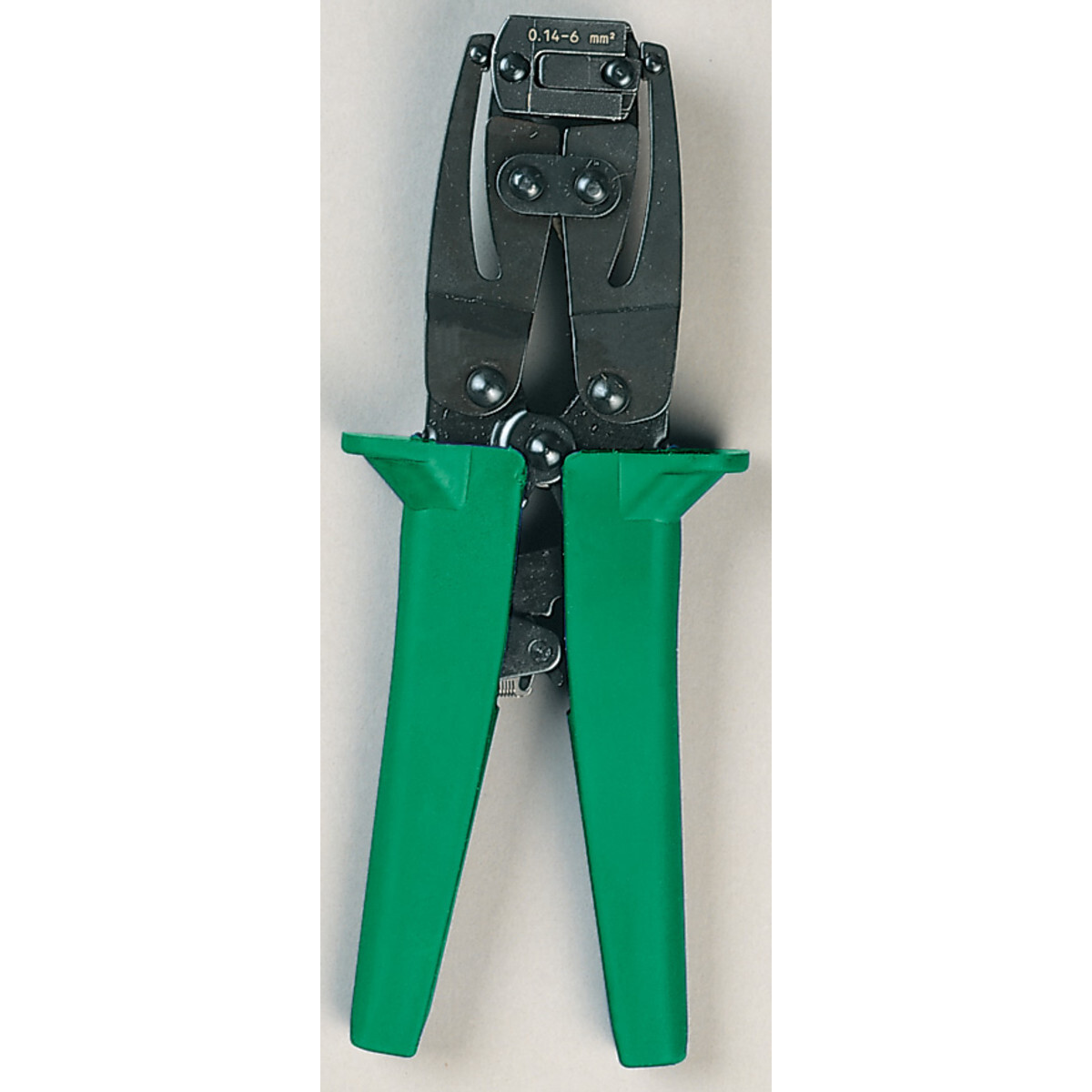 Makes trapezoidal crimps with full-cycle ratchet mechanism to assure complete crimps.  Crimps single and twin cable wire ferrules.  Adjusts automatically to correct crimp size.