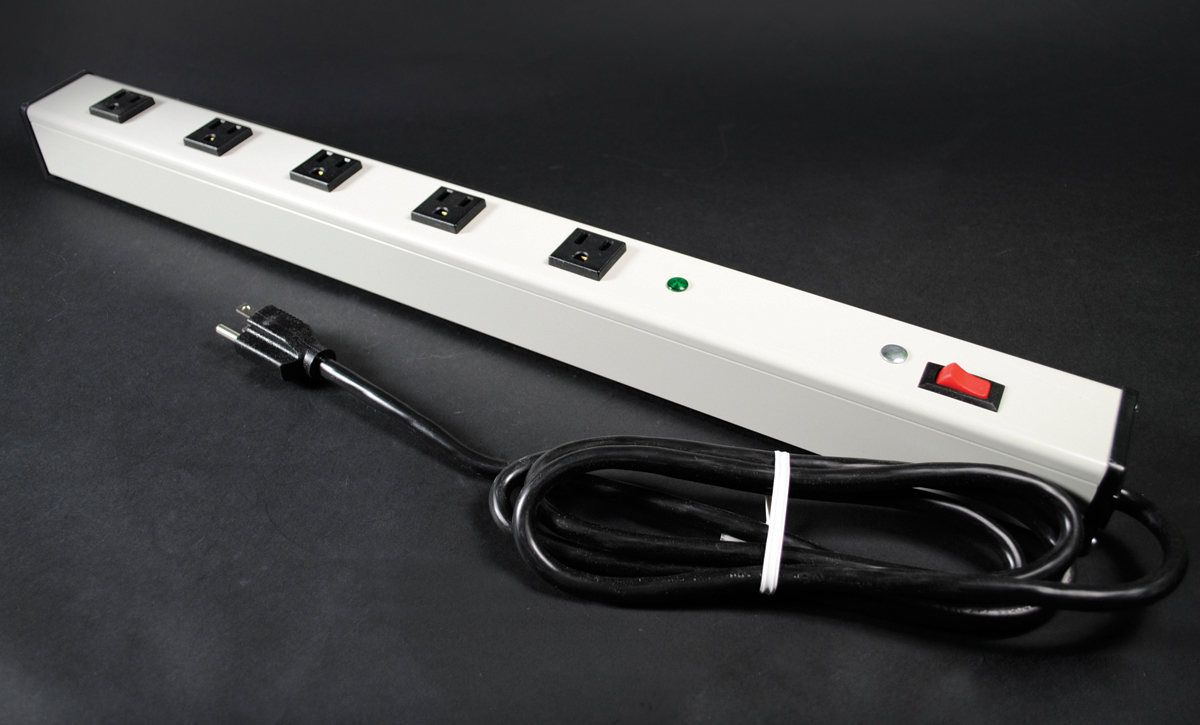  Plug-In Outlet Center Unit; 5 Outlet, 6 ft Cord With 14/3 AWG SJT NEMA 5-15P Plug, 120 Volt, 15 Amp