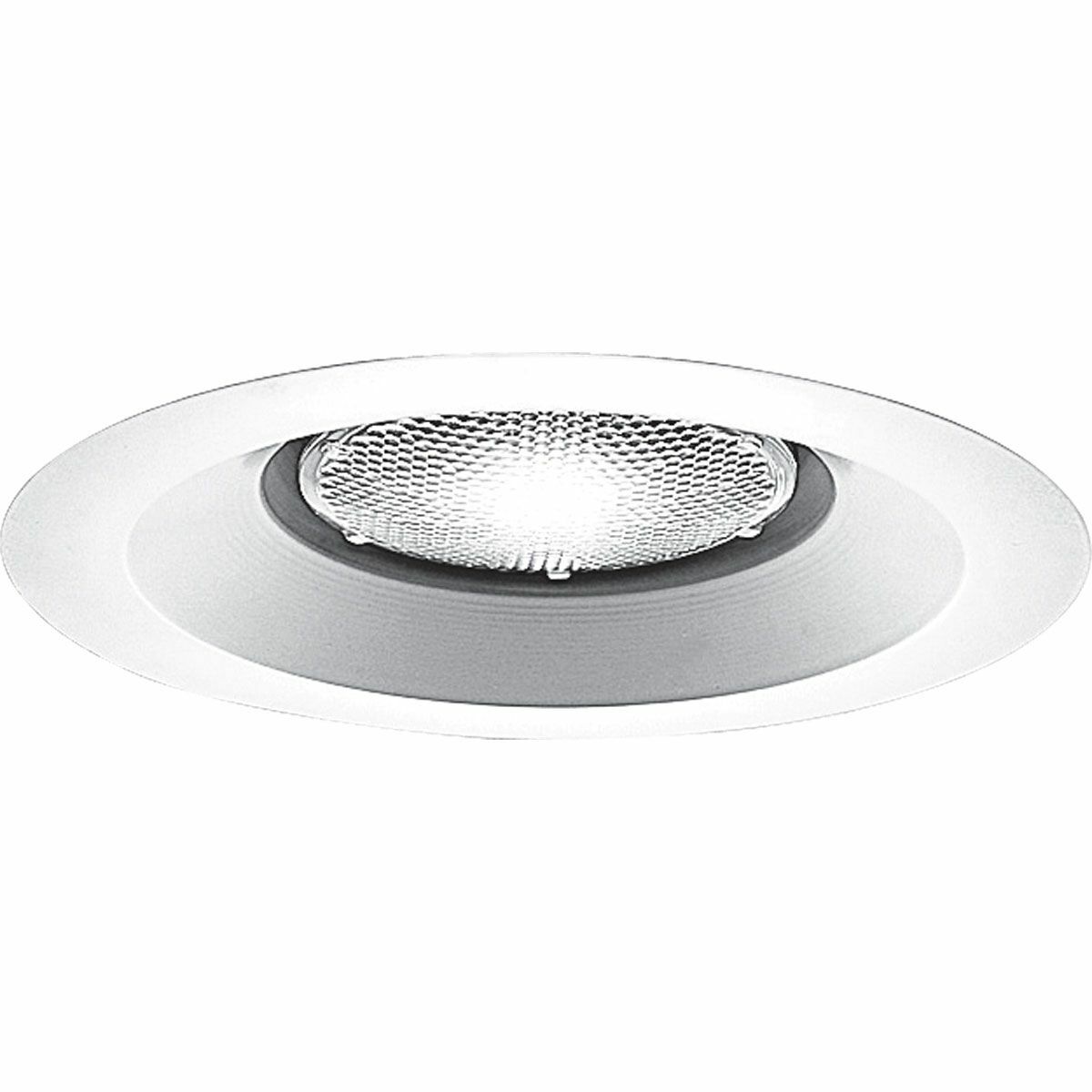 Incandescent open splay recessed trim with a white powdercoat finish. For use with insulated ceilings. 7-3/4 in outside diameter.