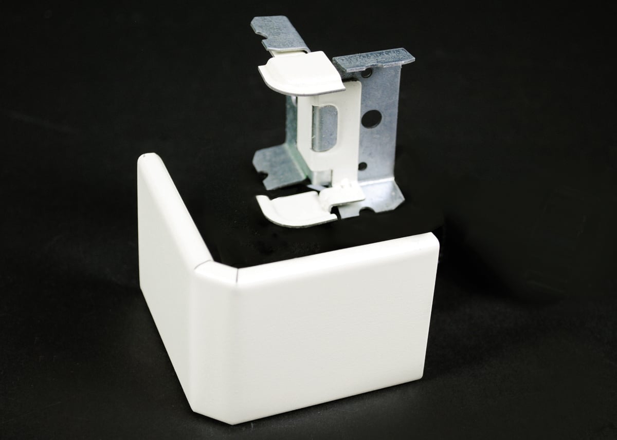 WM 1-1/4 EXT CORNER COUPLING