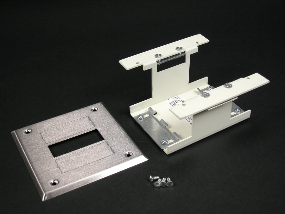 6000 Series Circuit Breaker Housing; Steel, Ivory