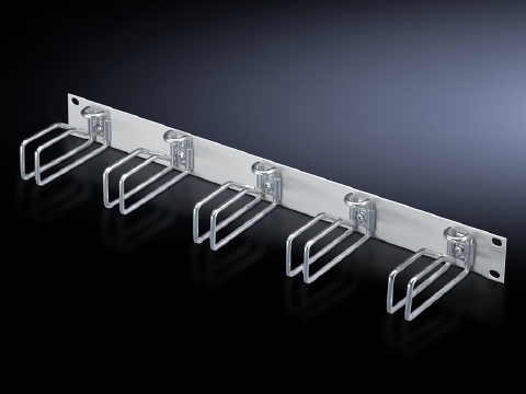 Cable management panel, with steel rings