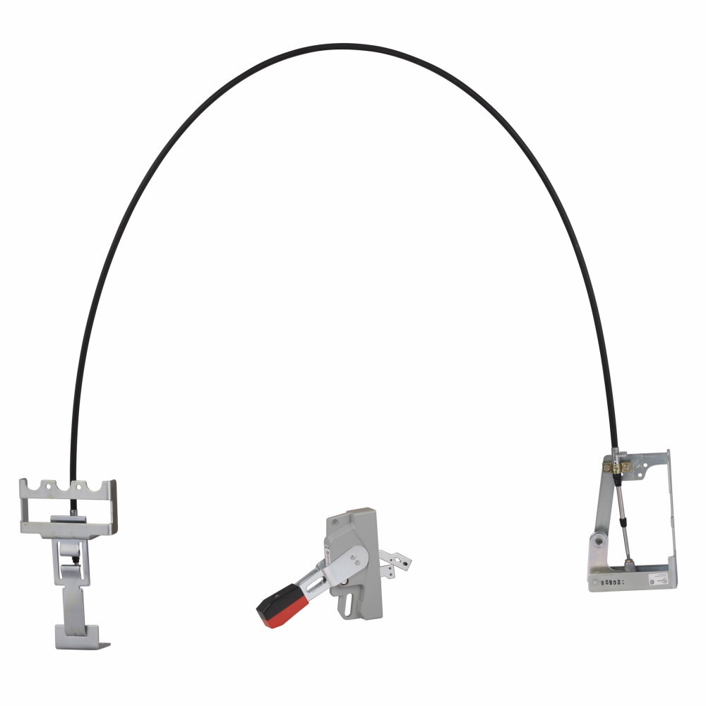 Eaton molded case circuit breaker accessory handle mechanism