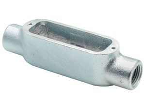 Rigid and IMC Conduit Body, Type C, Aluminum, Size 1 1/4 Inch