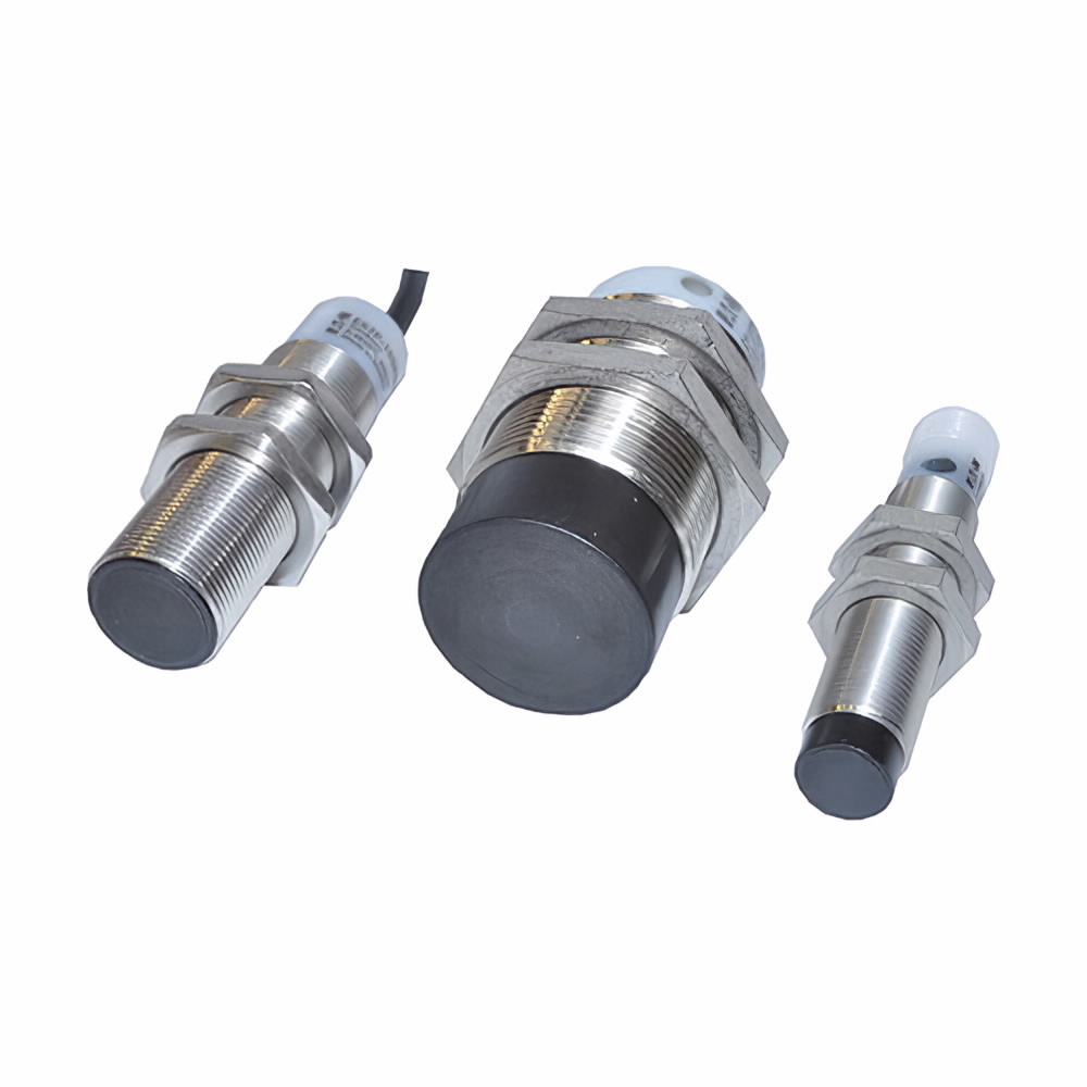 18MM FERROUS ONLY 3W DC PNP MICRO CONN