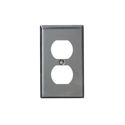 Leviton_SSJ8-40.jpg