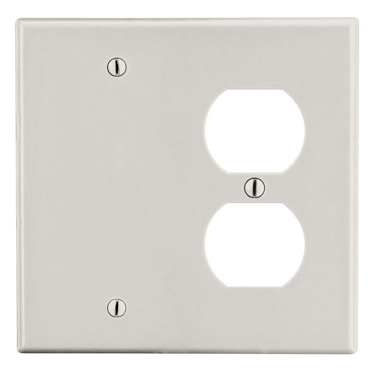 Bryant_Electric_P138LA.jpg
