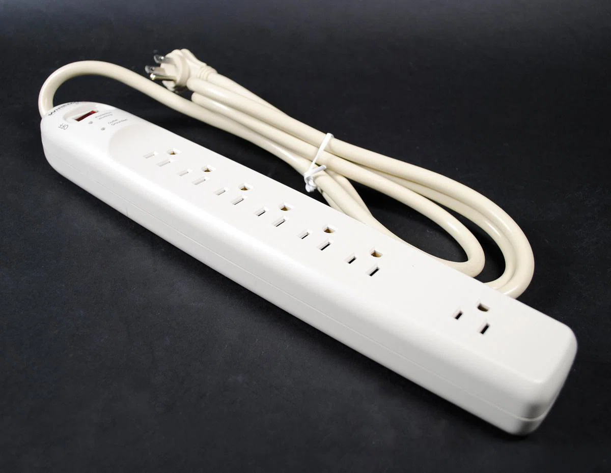 Wiremold_SR10N.jpg