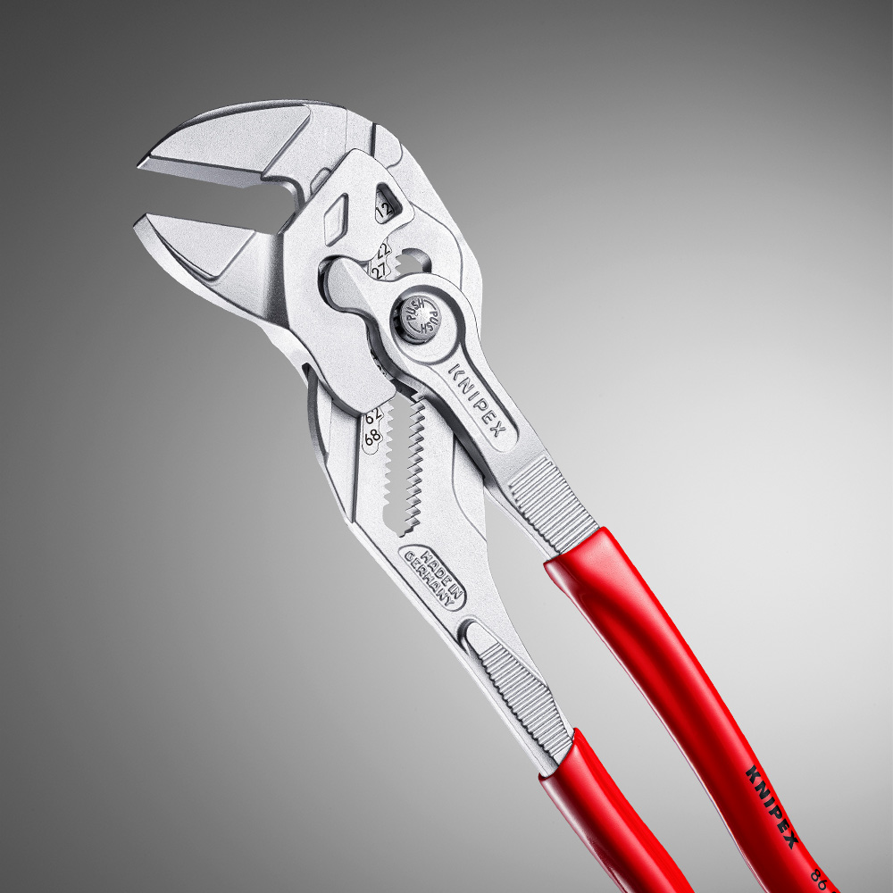 Pliers and wrench in a single tool